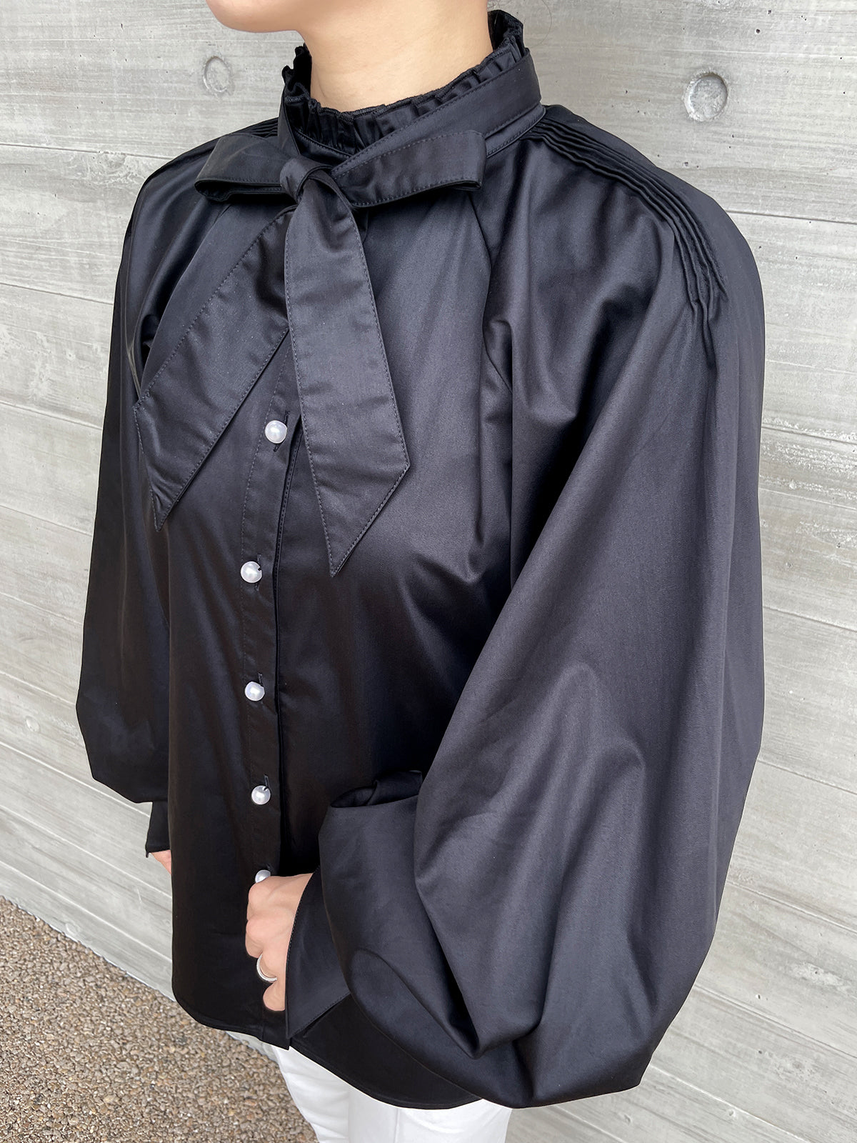 Lupure ribbon blouse Black