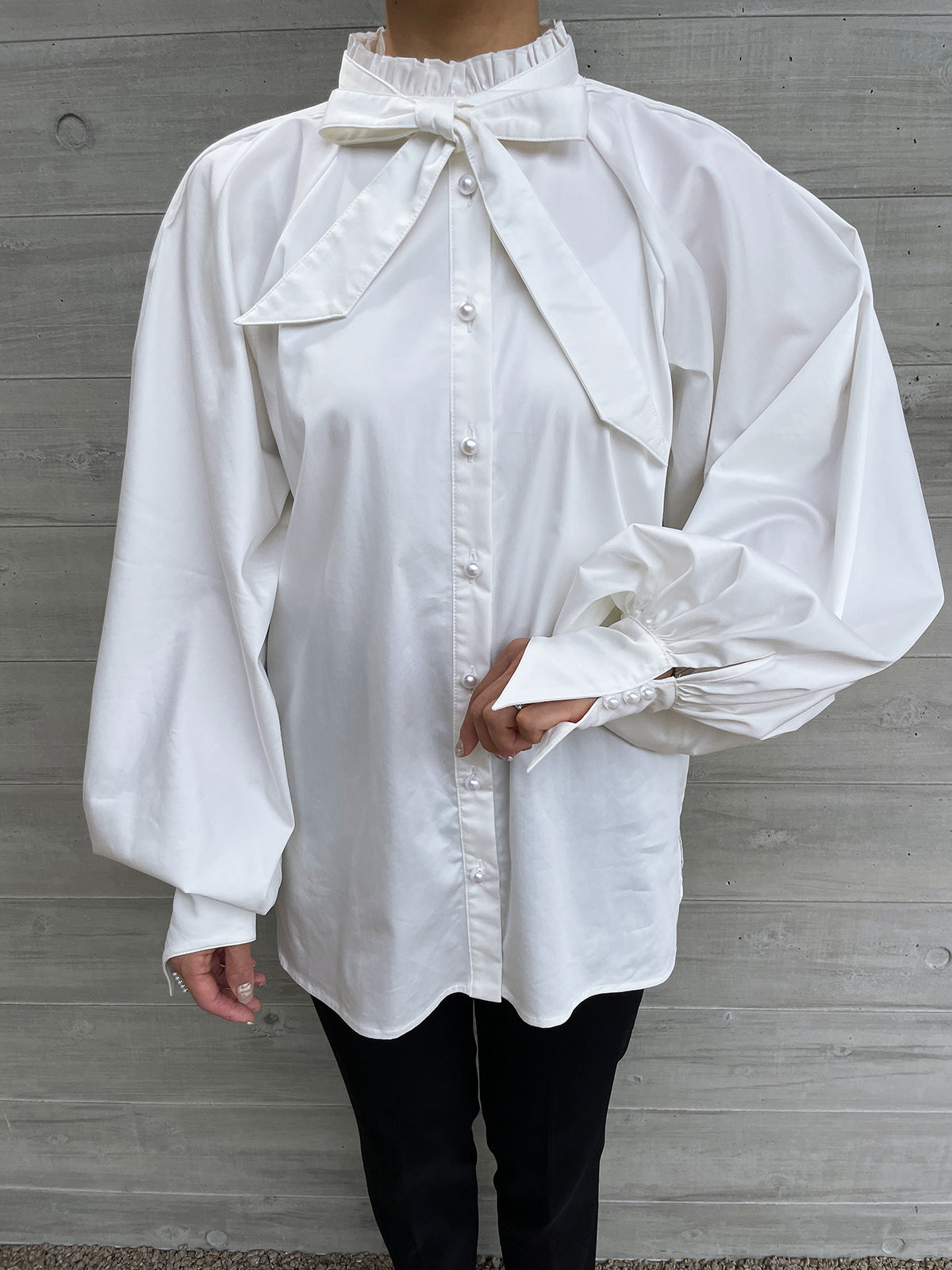 Lupure ribbon blouse White