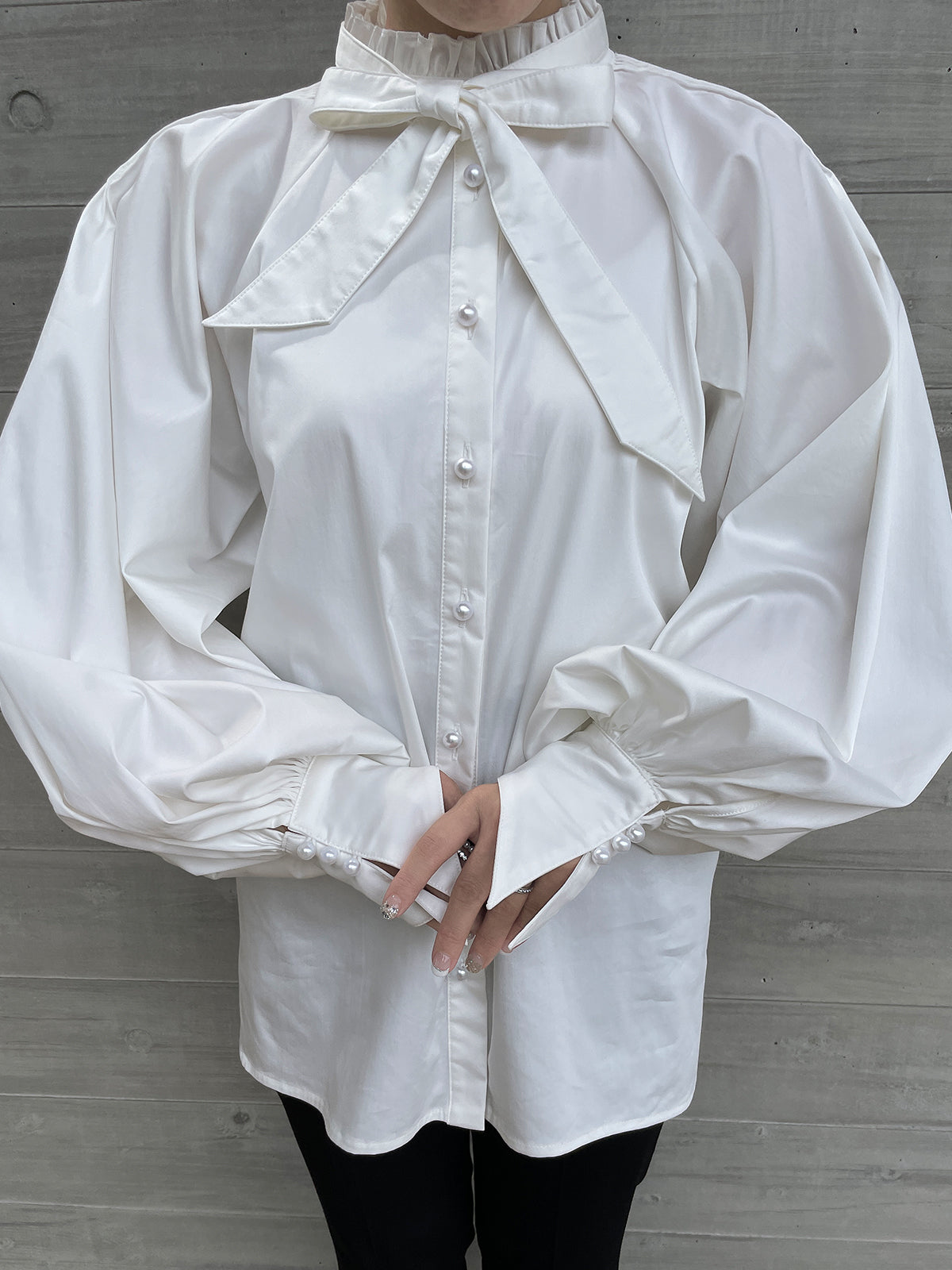 Lupure ribbon blouse White