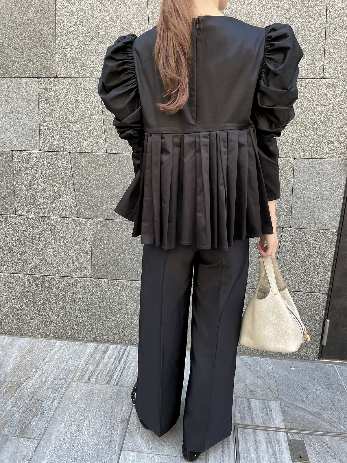 MKMK puffsquare blouse Black / MOKUMOKU puffsquare blouse Black
