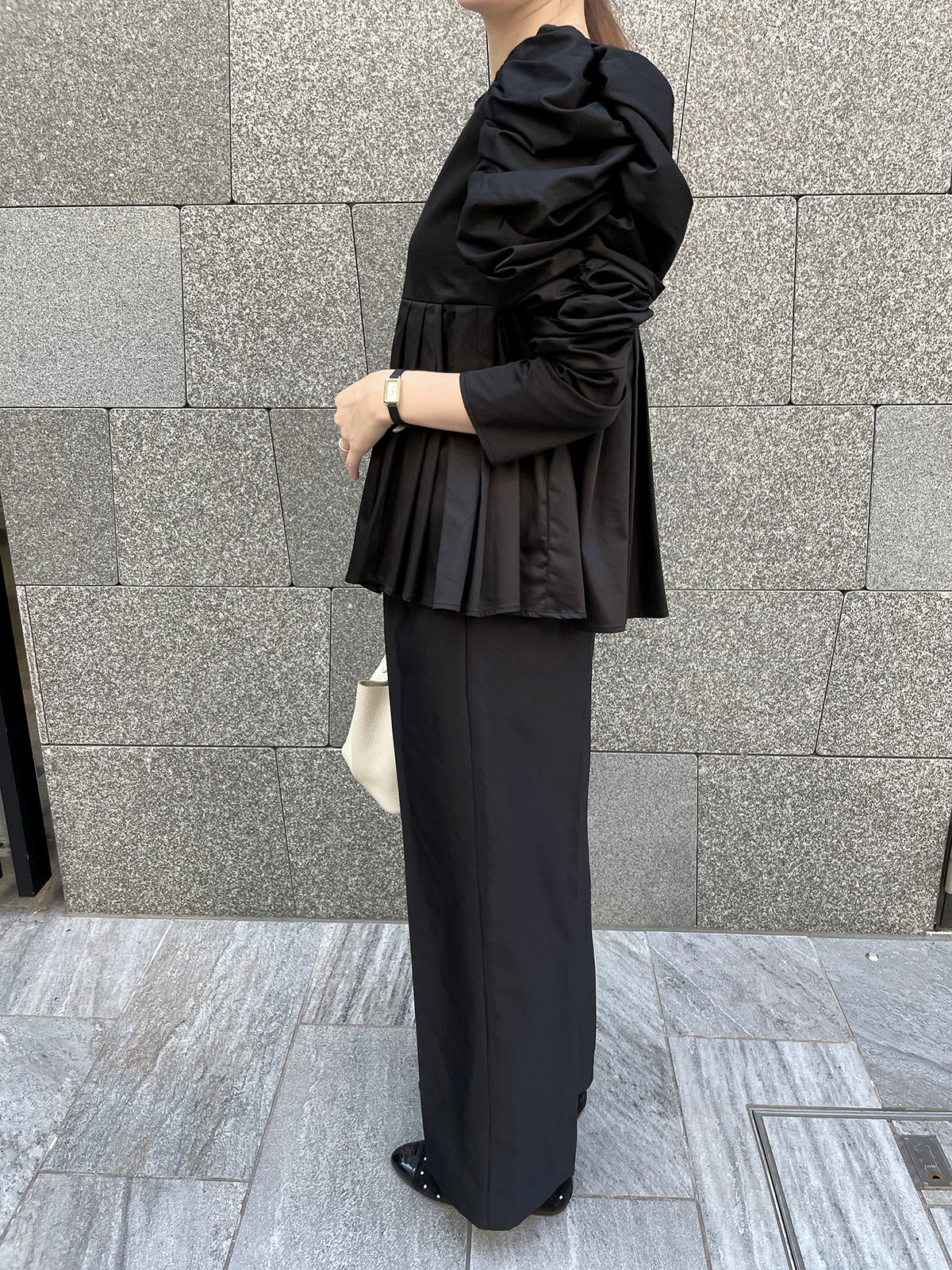 MKMK puffsquare blouse Black / MOKUMOKU puffsquare blouse Black
