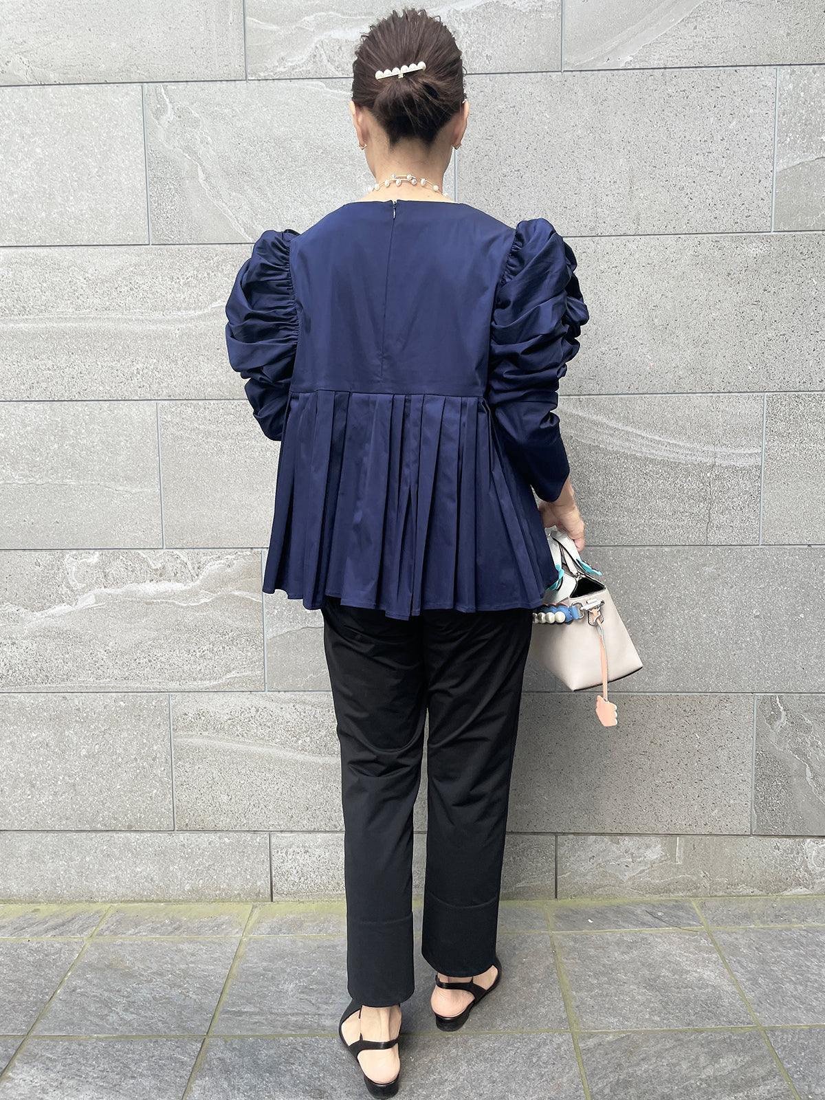 MKMK puffsquare blouse Navy