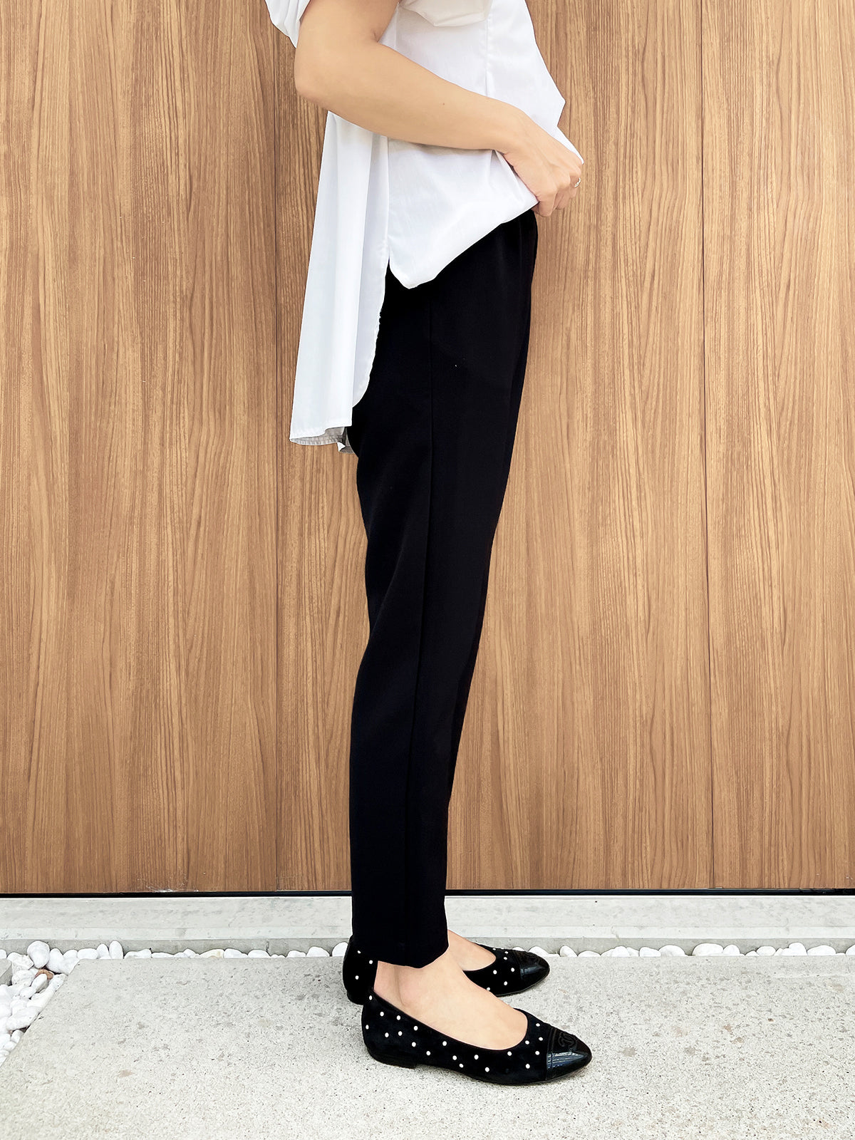 PETAL HEMLINE Tapered Pants Black