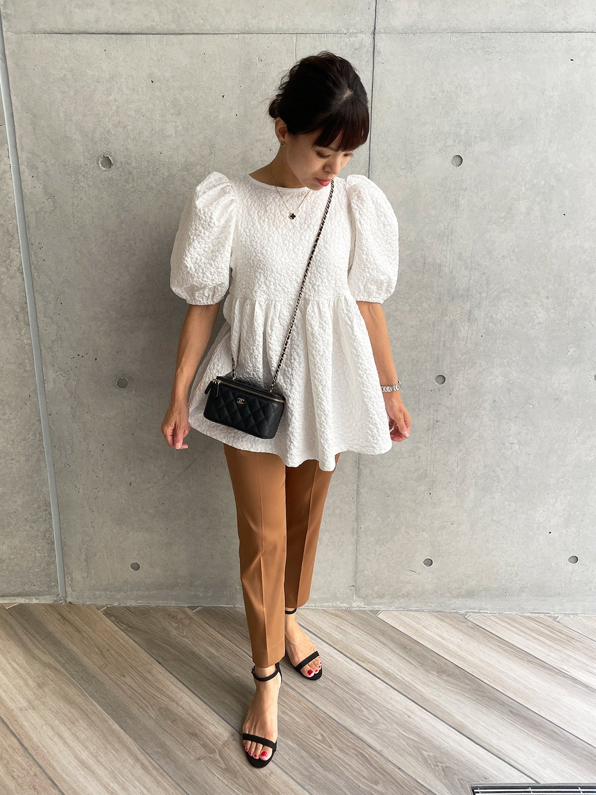 Jacquard Flowers Tops white