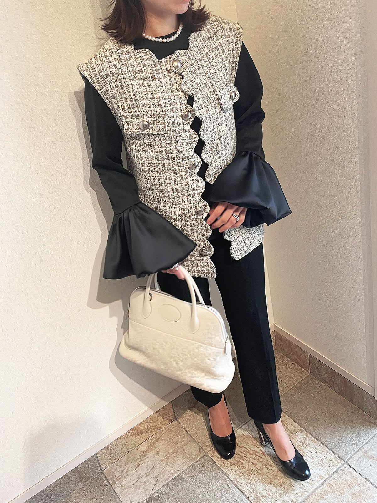 Scallop Tweed Gilet Gray