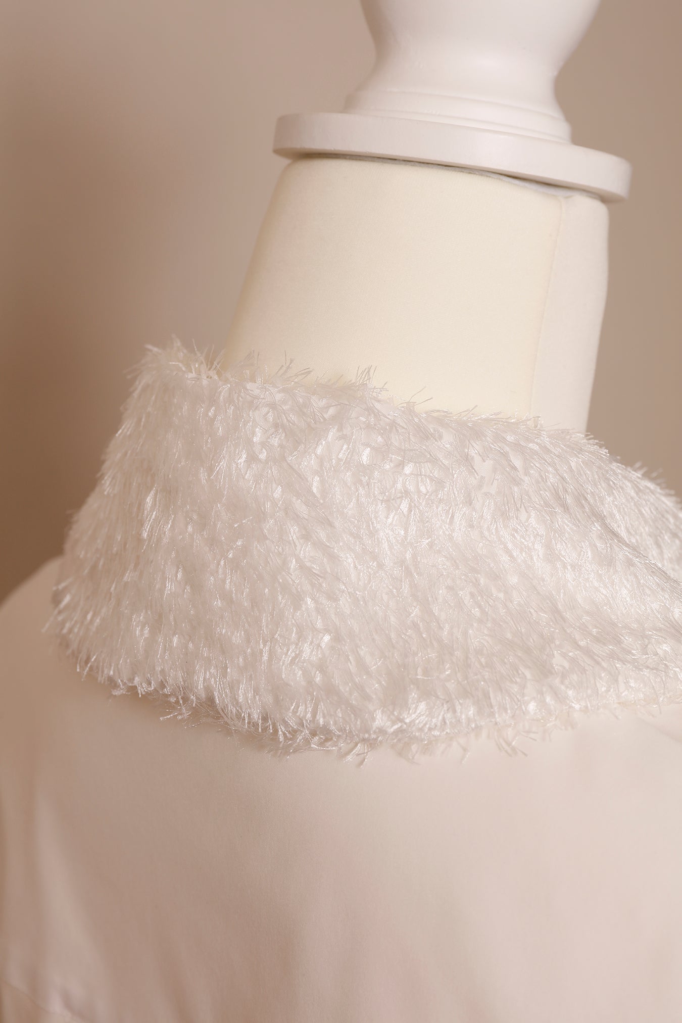 MKMK short blouse White / モケモケ ショート ブラウス ホワイト