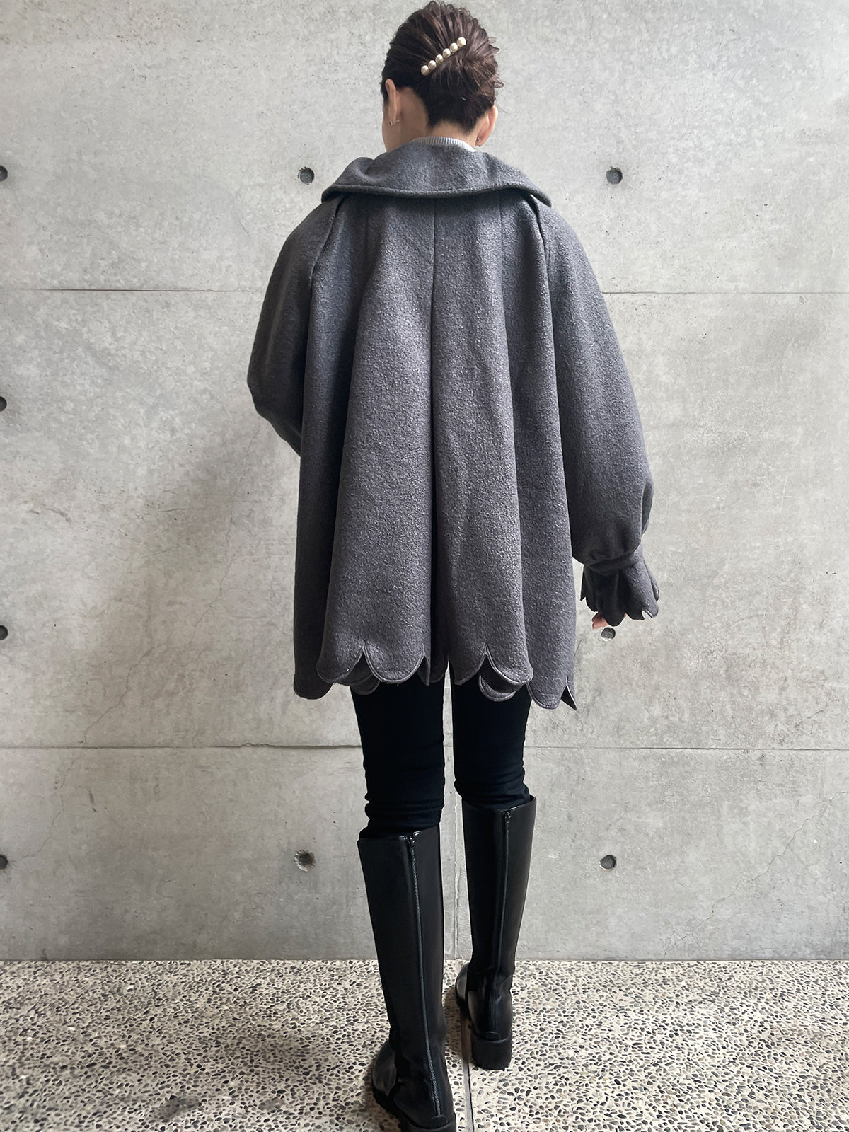 Dual styles scallop coat