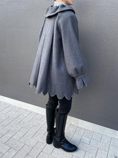 Dual styles scallop coat