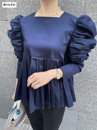 MKMK puffsquare blouse Navy /  モクモクパフスクエアブラウス ネイビー