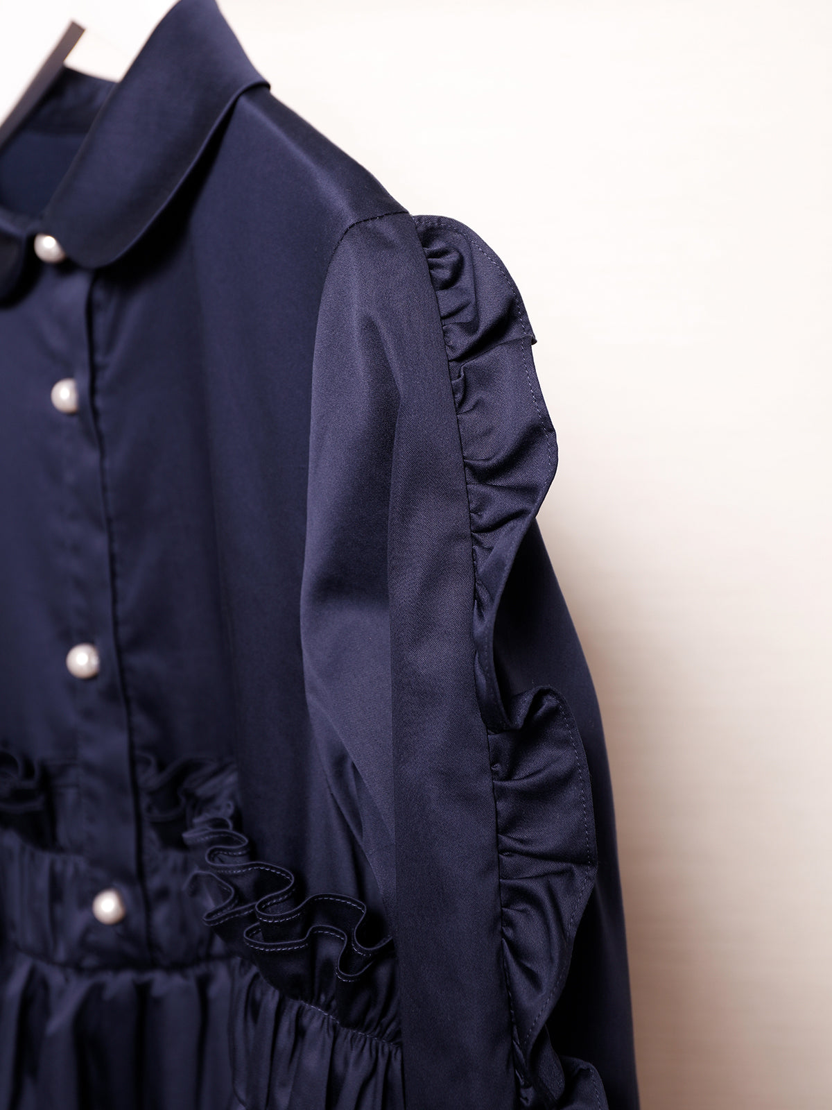 Peplum Frill Blouse Navy / ペプラムフリルブラウス ネイビー – youa