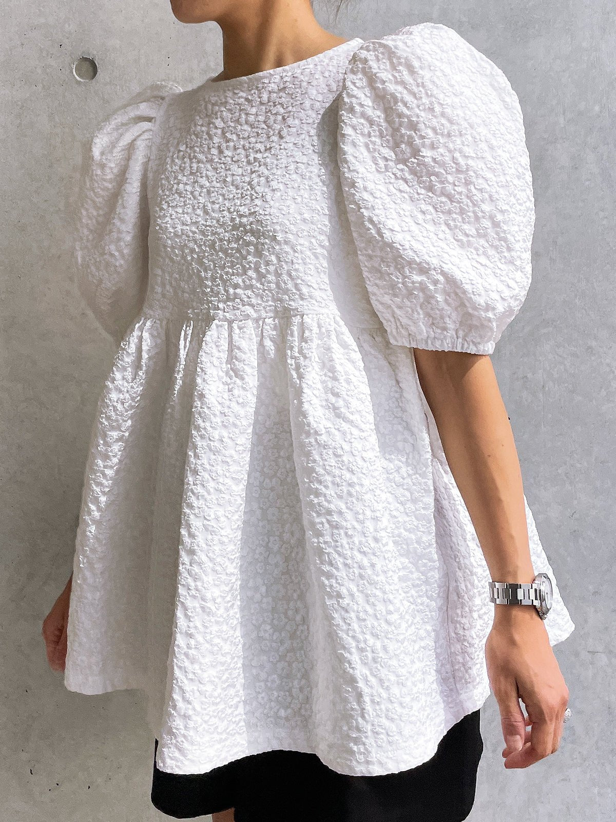 Jacquard Flowers Tops white / ジャガード フラワー トップス